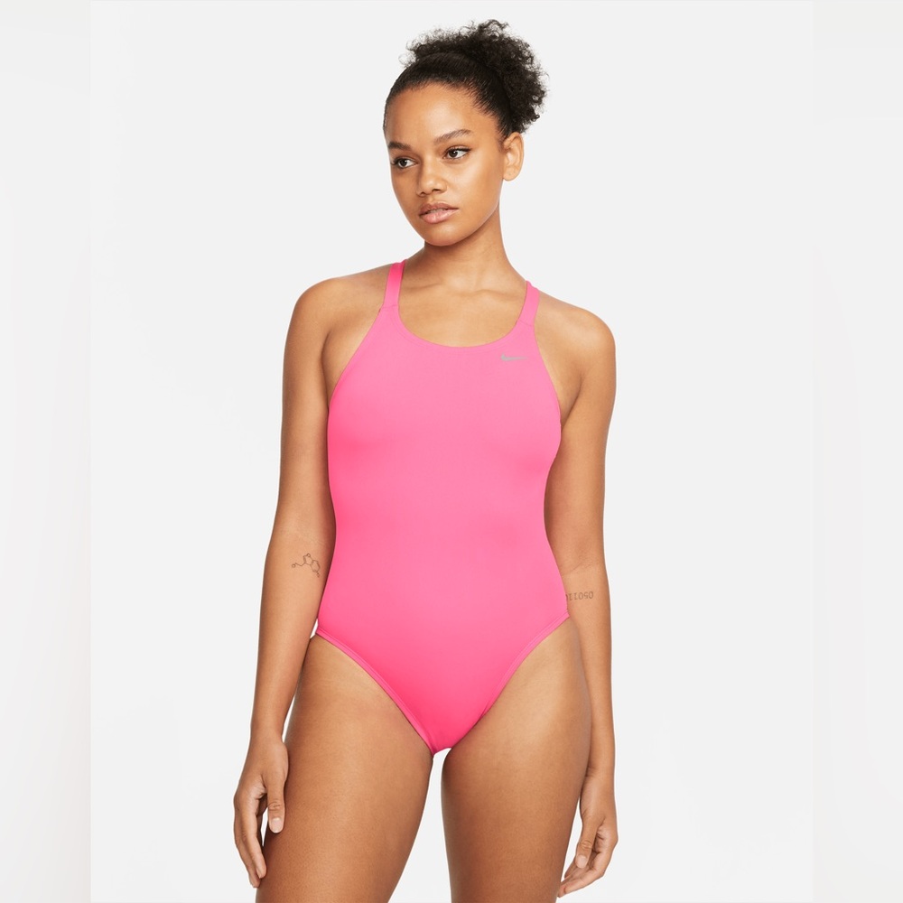 Nike women’s Swim NWT HydraStrong Hot Pink One Piece Swimsuit Size large